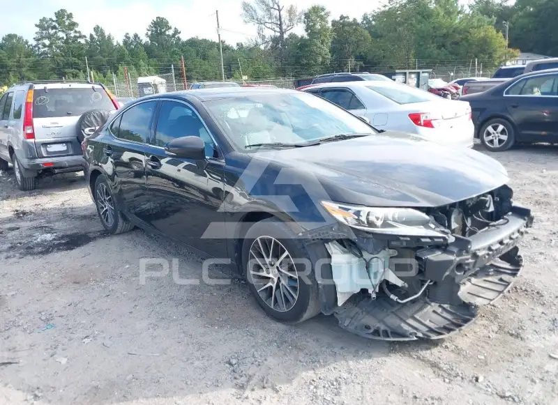 2016 Lexus ES350 photo