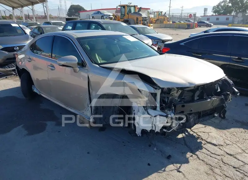 2016 Lexus ES350 фото