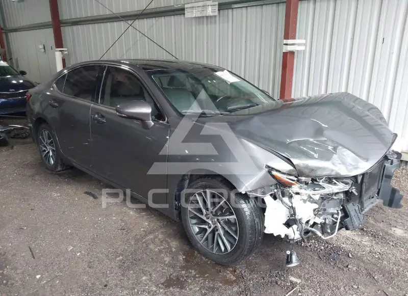 2016 Lexus ES350 фото