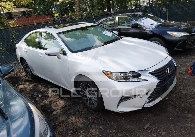 2016 Lexus ES350 фото