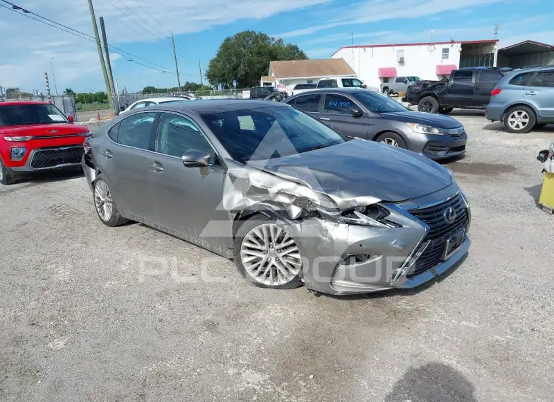 2016 Lexus ES350 photo
