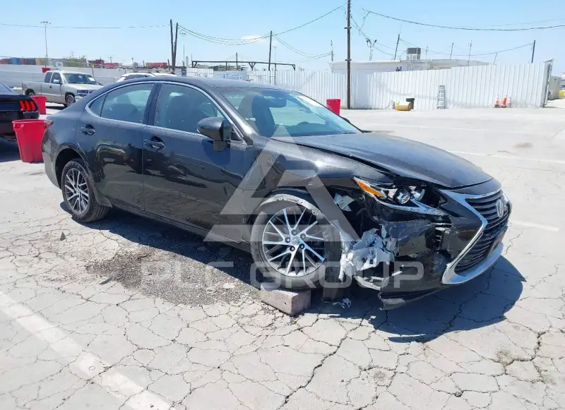 2016 Lexus ES350 photo