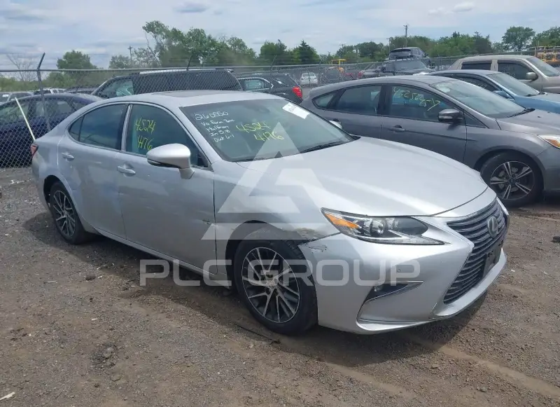 2016 Lexus ES350 фото