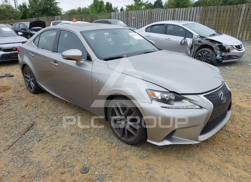 2016 Lexus IS300 фото