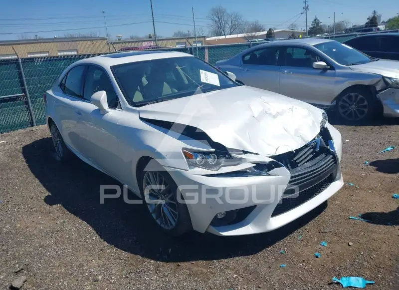 2016 Lexus IS300 фото