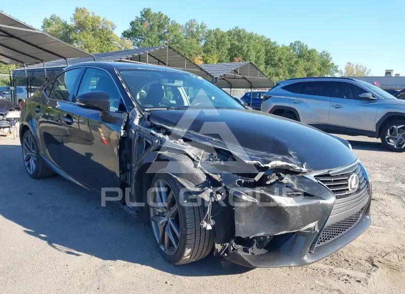 2016 Lexus IS300 photo