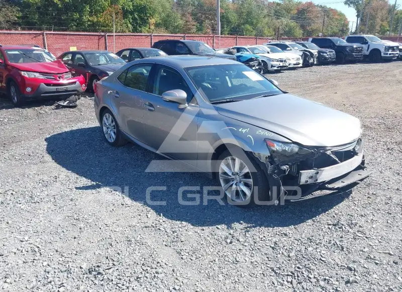 2016 Lexus IS300 photo