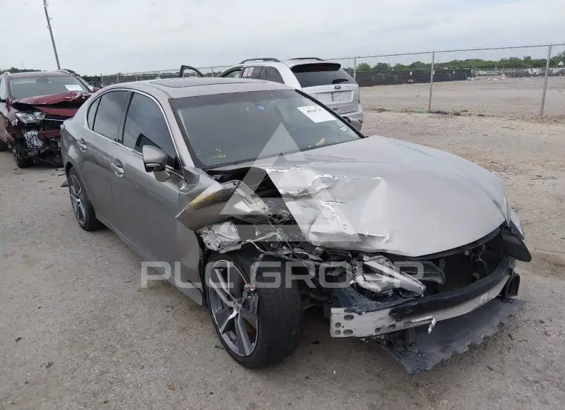 2016 Lexus GS200 photo