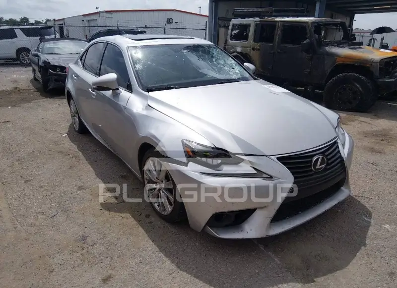 2016 Lexus IS200 photo