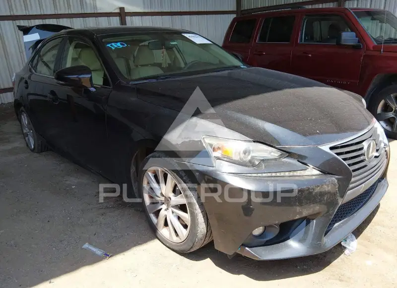 2016 Lexus IS200 фото