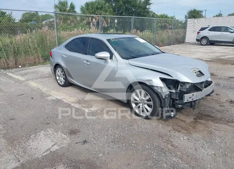 2016 Lexus IS200 photo