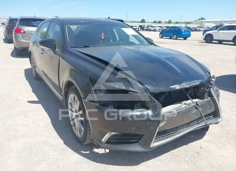 2016 Lexus LS460 photo