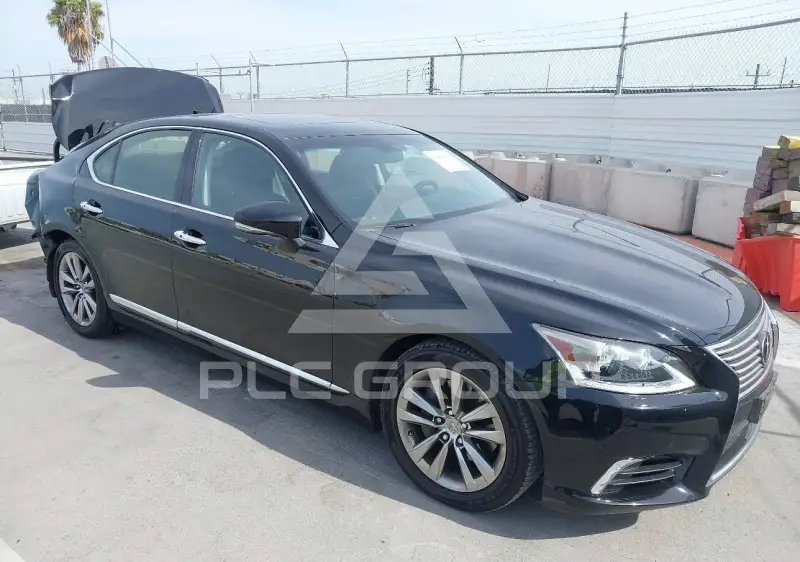 2016 Lexus LS460 photo