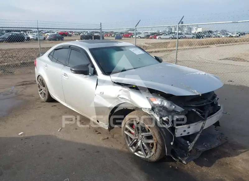 2016 Lexus IS350 photo