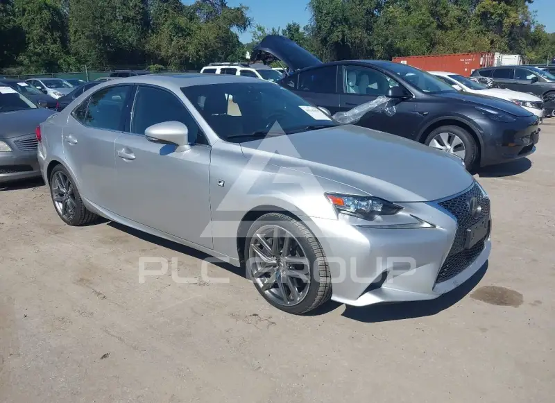 2016 Lexus IS350 photo