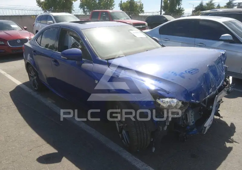 2016 Lexus IS350 photo