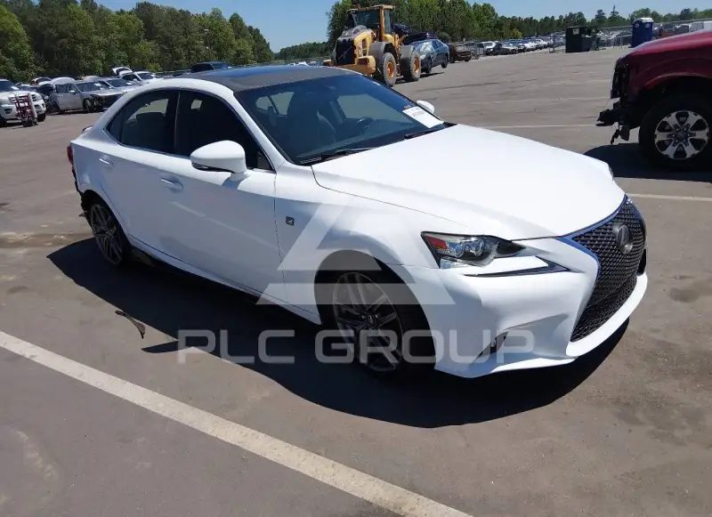 2016 Lexus IS350 photo
