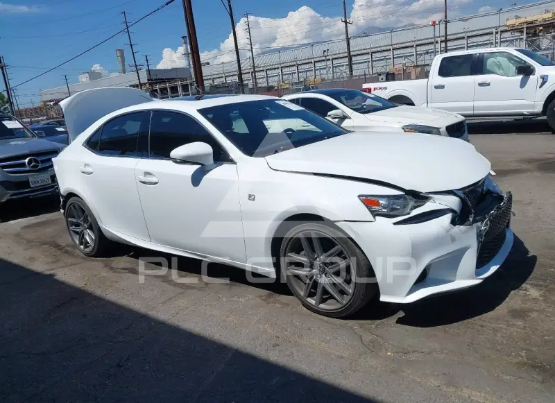 2016 Lexus IS350 photo