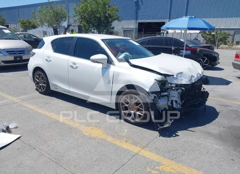 2016 Lexus CT200 photo