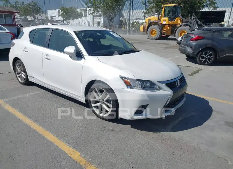 2016 Lexus CT200 photo