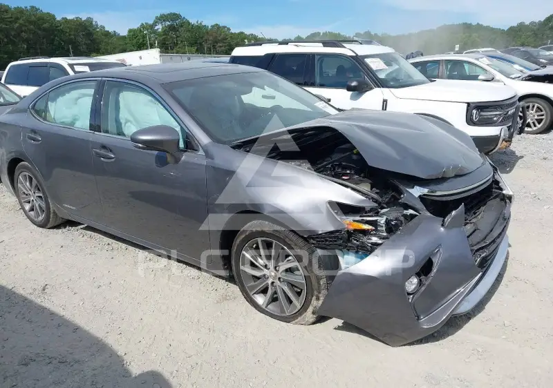 2016 Lexus ES300 photo