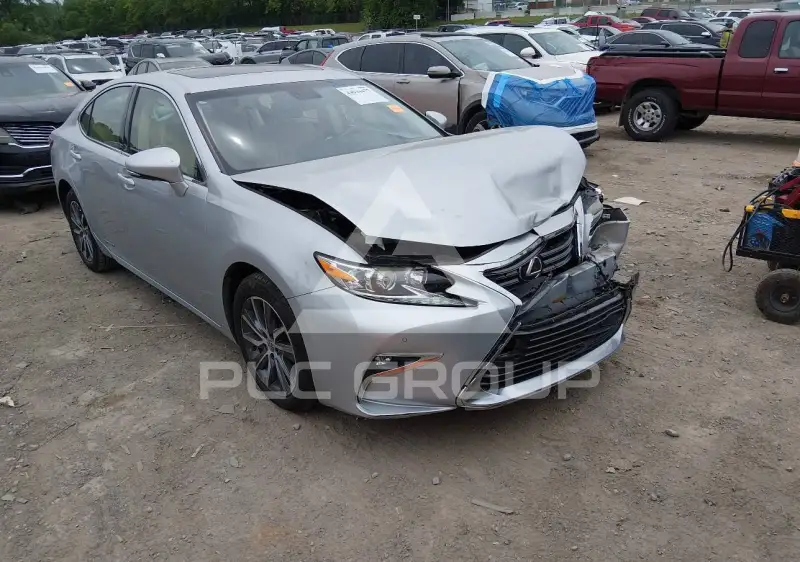 2016 Lexus ES300 фото