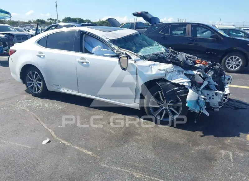 2016 Lexus ES300 фото