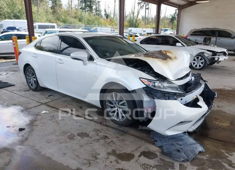 2016 Lexus ES300 фото
