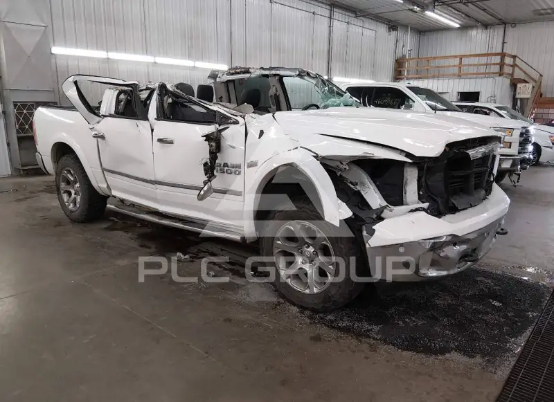 2016 RAM 1500 фото