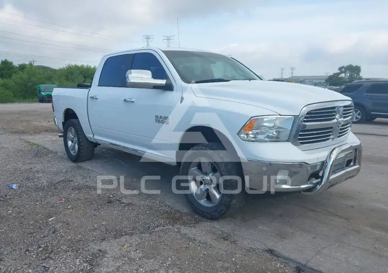 2016 RAM 1500 фото