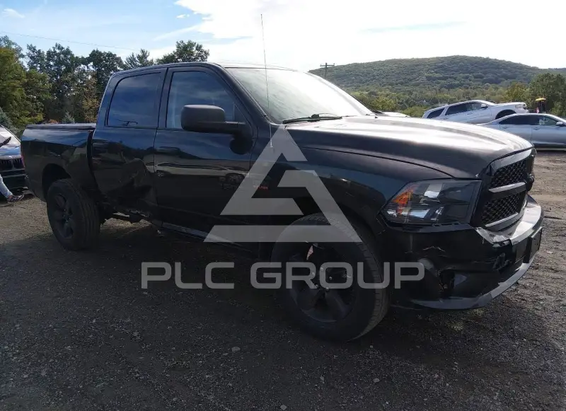 2016 RAM 1500 photo