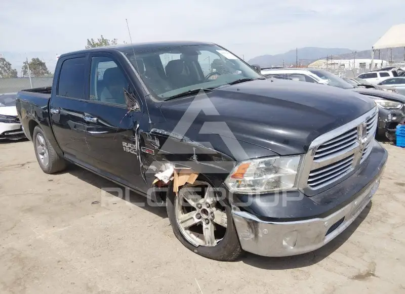 2016 RAM 1500 photo