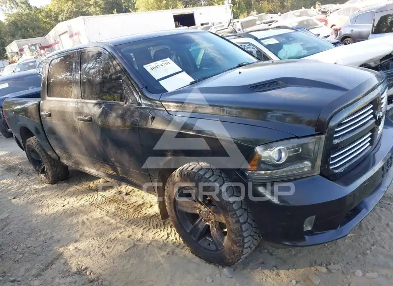 2016 RAM 1500 photo