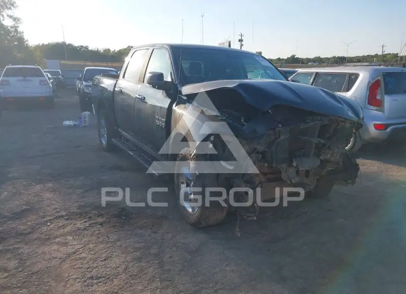 2016 RAM 1500 photo