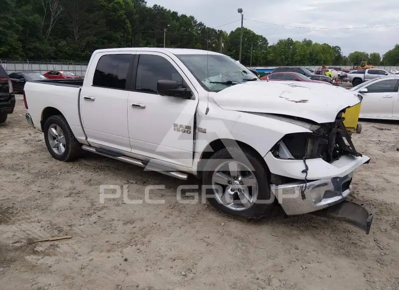 2016 RAM 1500 photo