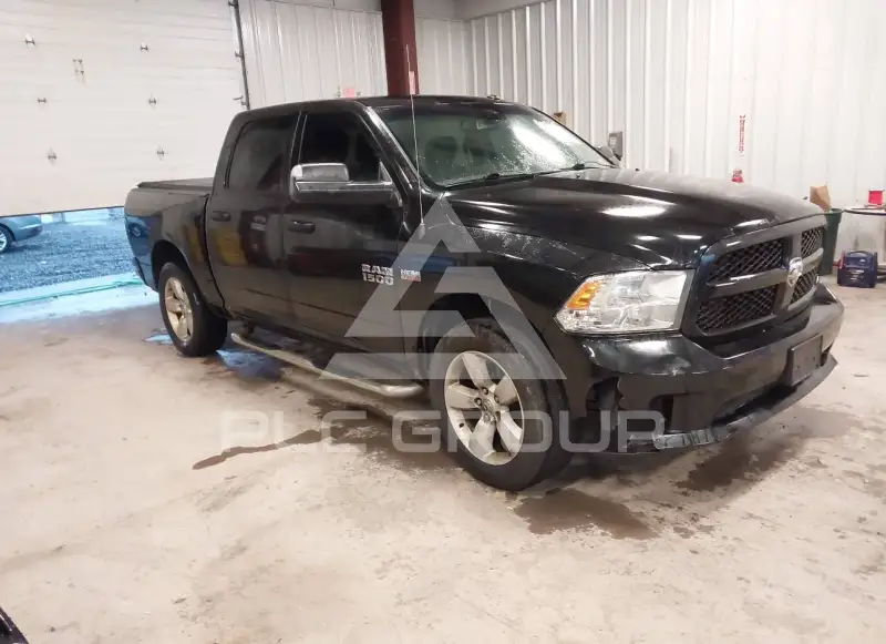2016 RAM 1500 photo