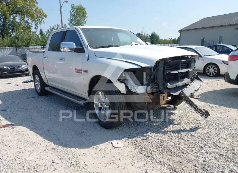 2016 RAM 1500 photo
