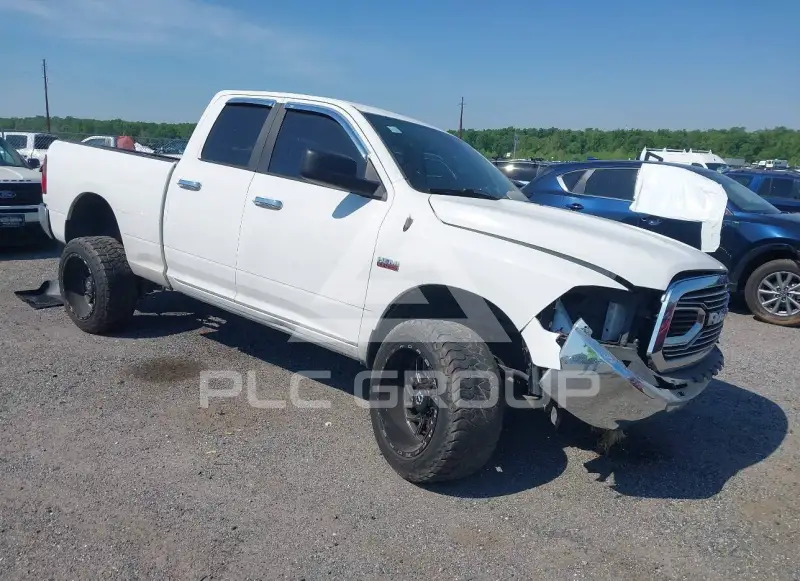 2016 RAM 1500 photo