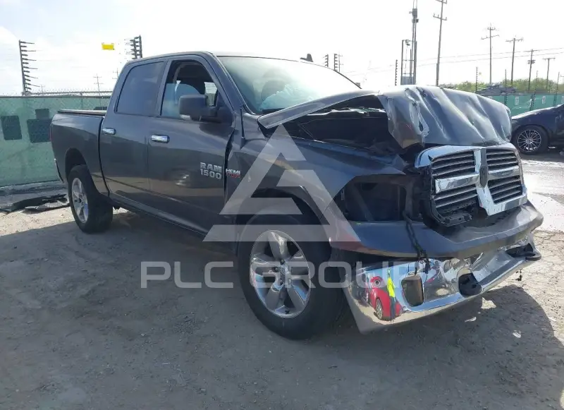 2016 RAM 1500 photo