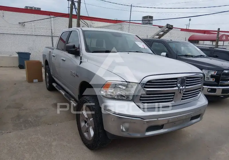 2016 RAM 1500 photo