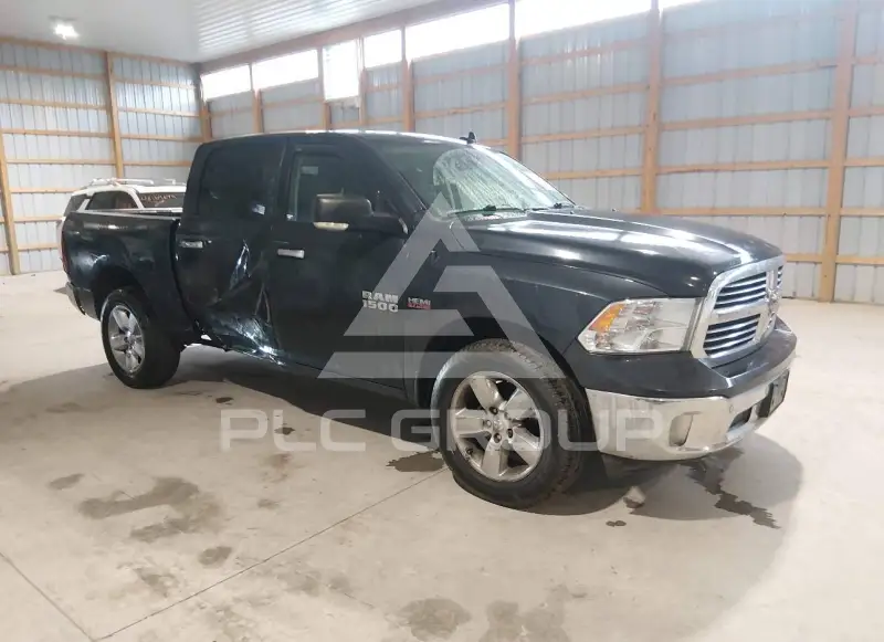 2016 RAM 1500 photo
