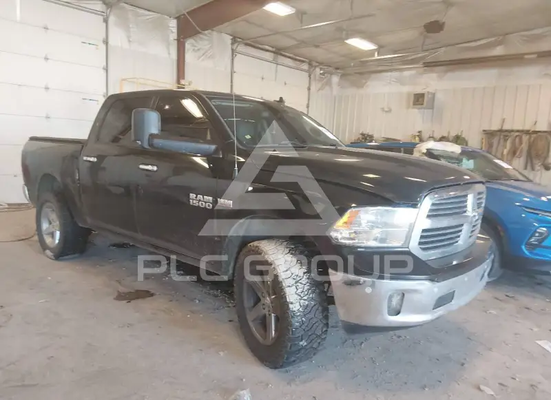 2016 RAM 1500 photo