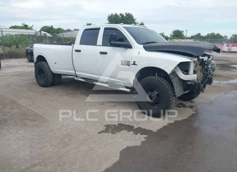 2016 RAM 3500 photo