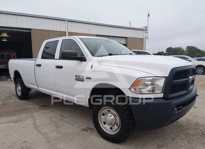 2016 RAM 2500 фото