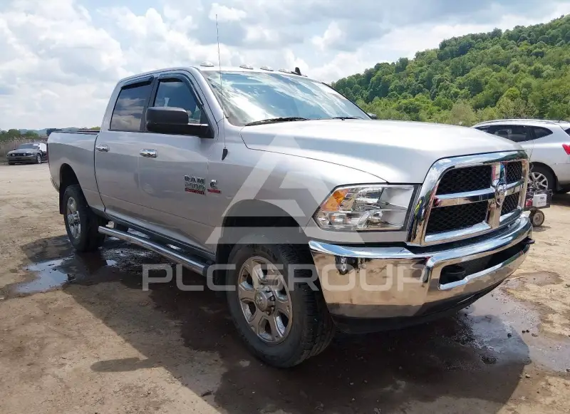 2016 RAM 2500 фото