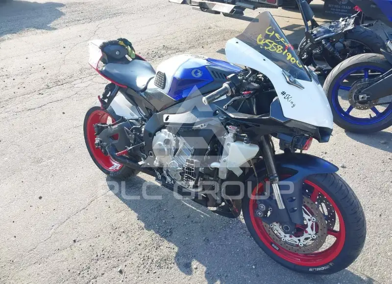 2016 Yamaha YZFR1 фото