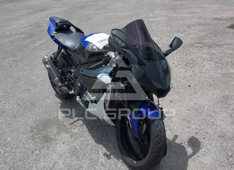 2016 Yamaha YZFR1 фото