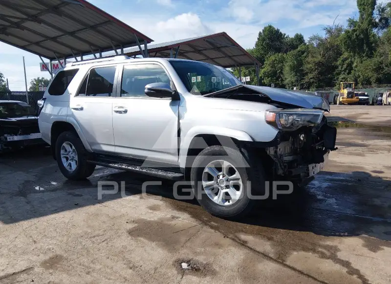 2016 Toyota 4 RUNNER photo