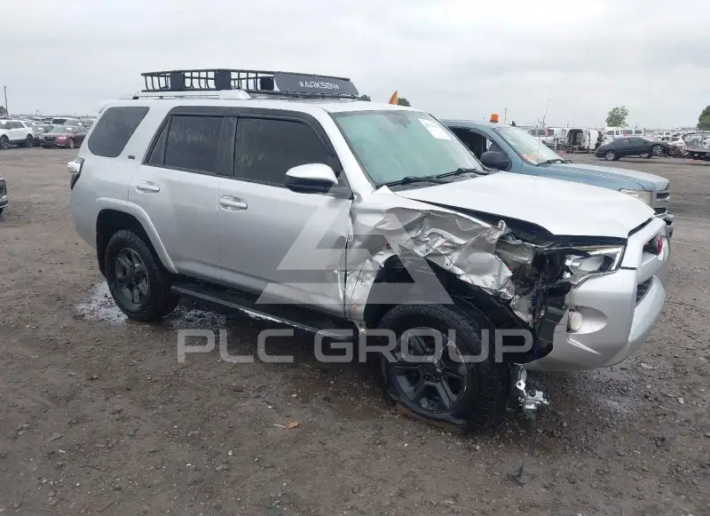 2016 Toyota 4 RUNNER photo