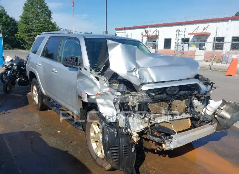 2016 Toyota 4 RUNNER фото